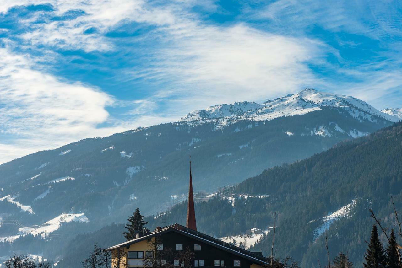 Hotel Standlhof Zillertal Uderns Dış mekan fotoğraf